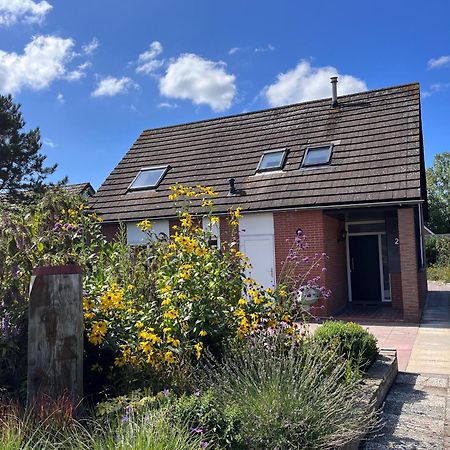Cosy Vacation Home With Large Fenced Garden Bruinisse Exteriér fotografie