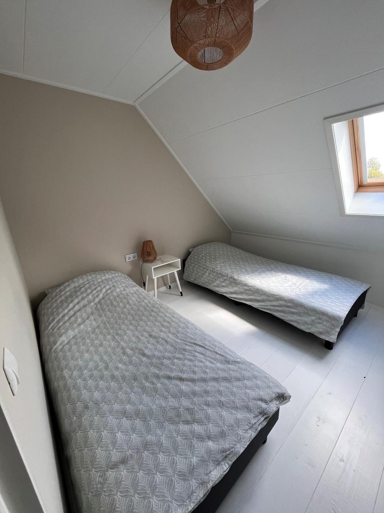 Cosy Vacation Home With Large Fenced Garden Bruinisse Exteriér fotografie